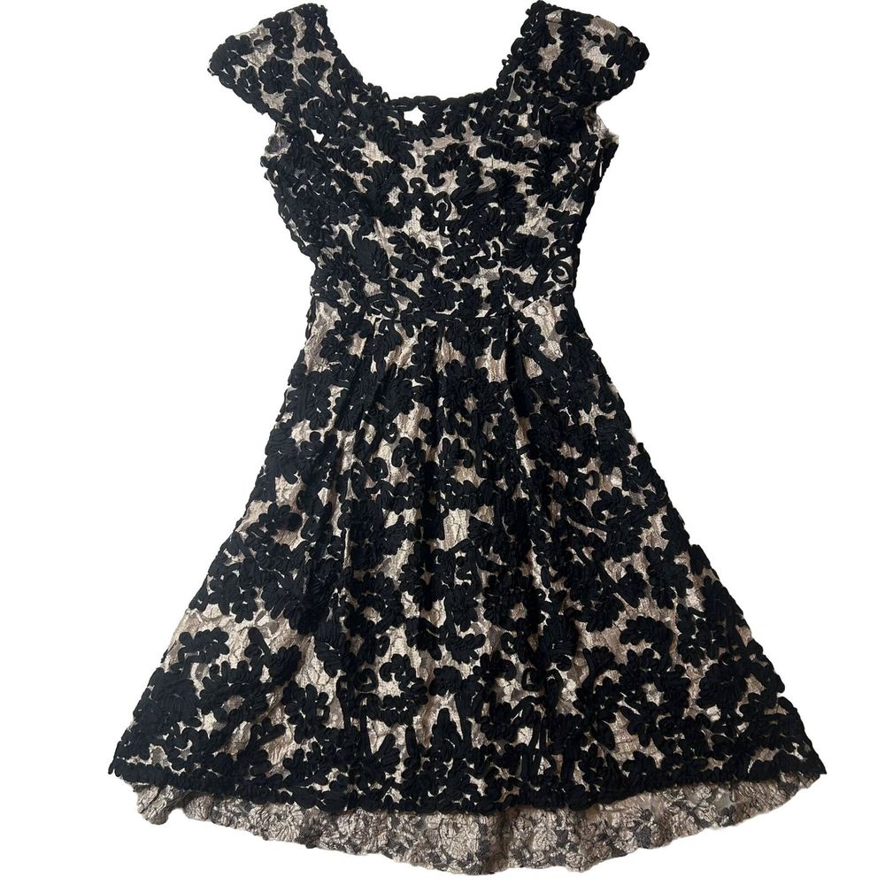 Yoana Baraschi Women’s 0 Knee Length Sheer Lace Black Cocktail Fit ‘n Flare